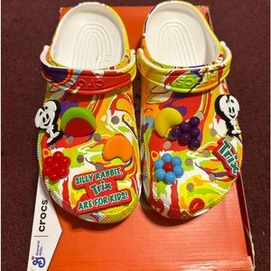EUC General Mills Trix Crocs M8/W10